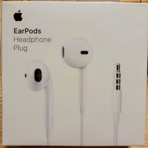 Apple EarPods with 3.5mm Headphone Plug